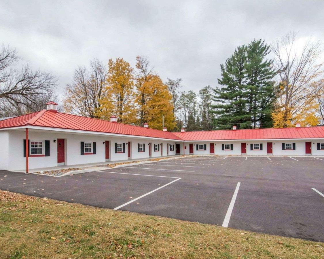Econo Lodge Saint Albans Exterior foto
